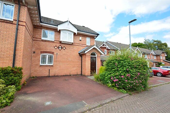 2 Bedroom Terraced House To Rent In Shelbourne Mews, Macclesfield, SK10