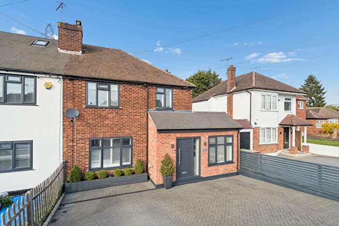 4 Bedroom Semi Detached House For Sale In Golf Close, Bushey, WD23