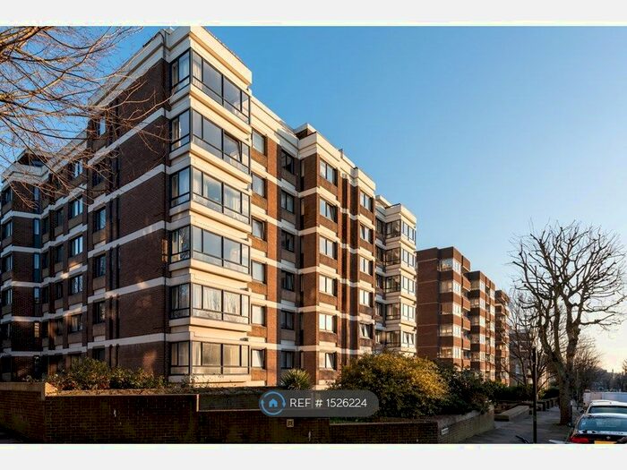 1 Bedroom Flat To Rent In The Drive, Hove, BN3