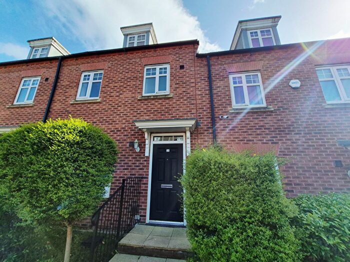 3 Bedroom Property To Rent In Andrews Walk, Blackburn, BB2