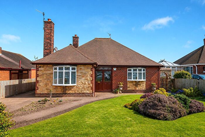 2 Bedroom Bungalow For Sale In Kilbourne Road, Belper, Derbyshire, DE56