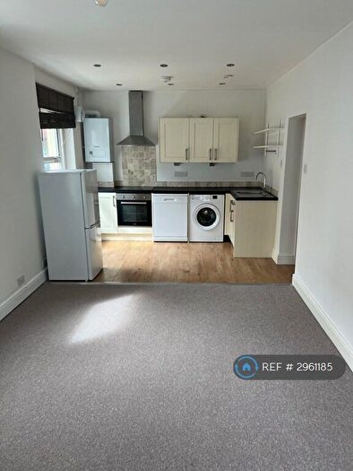 2 Bedroom Flat To Rent In Clyde Road, Totterdown, Bristol, BS4