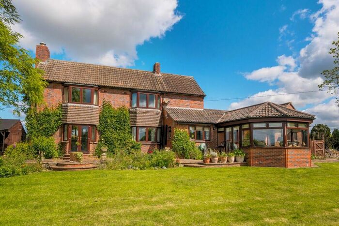 4 Bedroom Detached House For Sale In Ditcheat, Shepton Mallet, BA4
