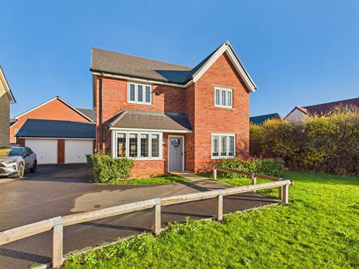 4 Bedroom Detached House For Sale In Apley Road, Twigworth, Gloucester, GL2