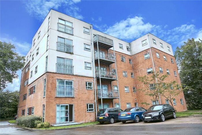2 Bedroom Flat For Sale In Stamford Street East, Ashton-Under-Lyne, OL6