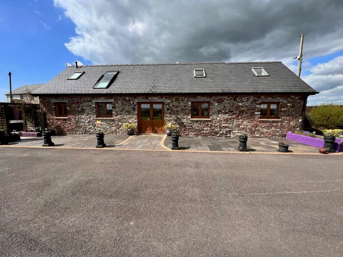 3 Bedroom Detached House For Sale In Upland Arms, Carmarthen, Carmarthenshire, SA32