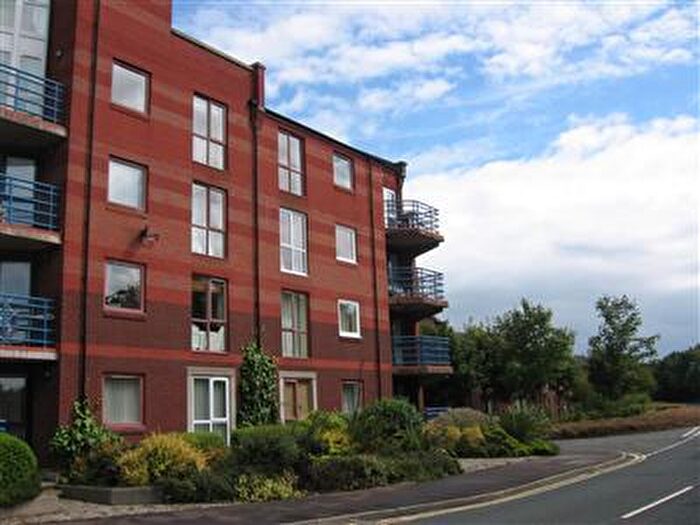 2 Bedroom Apartment To Rent In Princes Reach, Docklands, PR2