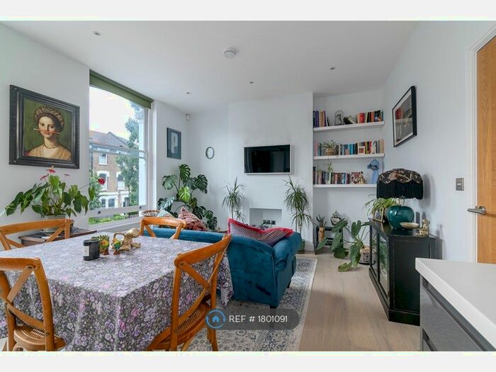 2 Bedroom Flat To Rent In Lancaster Road, London, N4