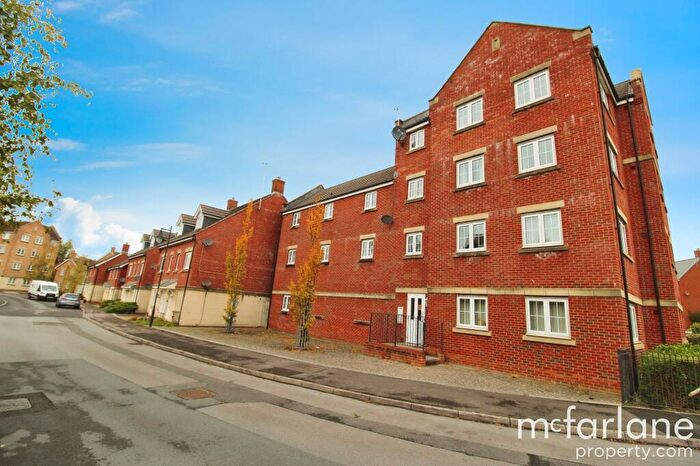 2 Bedroom Flat For Sale In Havisham Drive, Swindon, SN25