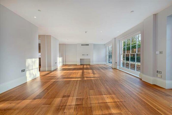 3 Bedroom Flat To Rent In Sloane Building, Hortensia Road, Chelsea, London, SW10