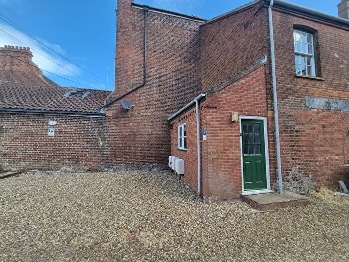 2 Bedroom Maisonette For Sale In Flat, Church Street, Cromer, Norfolk, NR27