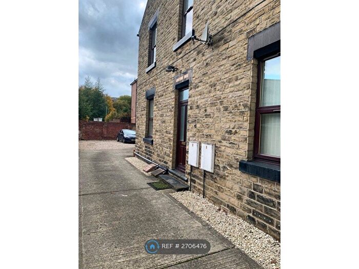 2 Bedroom Flat To Rent In Grovsner House, Barnsley, S71