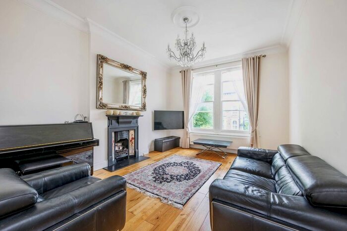2 Bedroom Flat To Rent In Florence Road, Ealing Common, London, W5