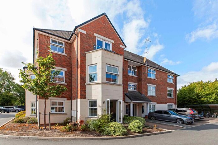 2 Bedroom Flat For Sale In Goodearl Place, Princes Risborough, HP27