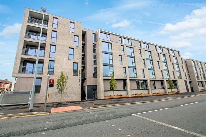 2 Bedroom Flat To Rent In Crossbank House Lower Broughton Road, Salford, M7