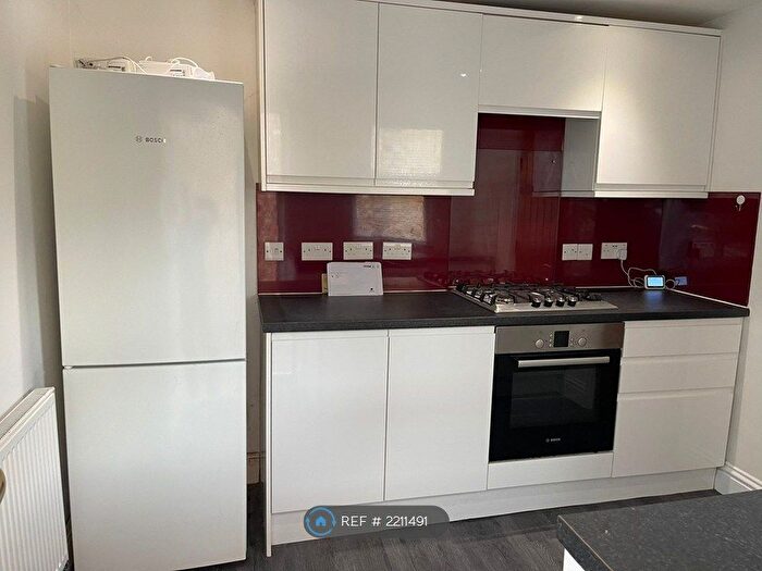 1 Bedroom Flat To Rent In Kim Court, Hitchin, SG5