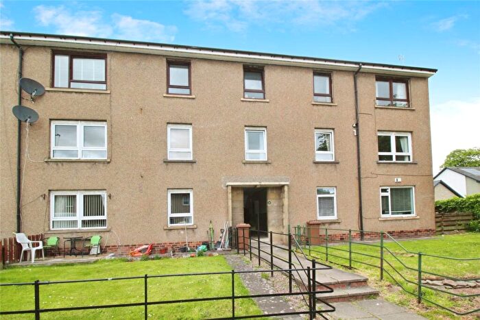 3 Bedroom Flat To Rent In Foggyley Gardens, Dundee, Angus, DD2