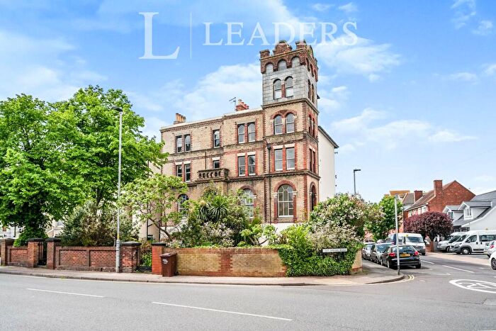 2 Bedroom Apartment To Rent In Waverley Road, Southsea, PO5