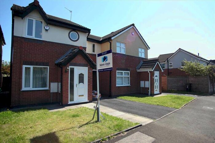 3 Bedroom Semi-Detached House To Rent In Elham Close, Stoneclough, Radcliffe, M26