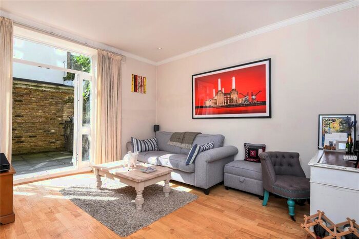 1 Bedroom Apartment To Rent In Regents Park Road, Primrose Hill, London, NW1
