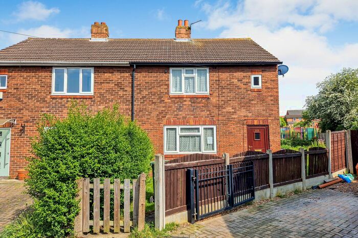 2 Bedroom Semi-Detached House For Sale In Huntwick Avenue, Featherstone, Pontefract, WF7