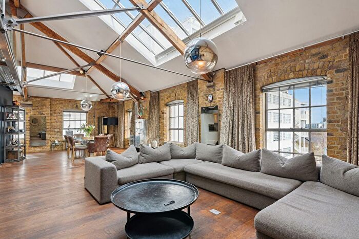 2 Bedroom Flat To Rent In Grange Road, London, SE1