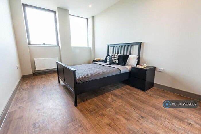 1 Bedroom Flat To Rent In Week Street, Maidstone, ME14