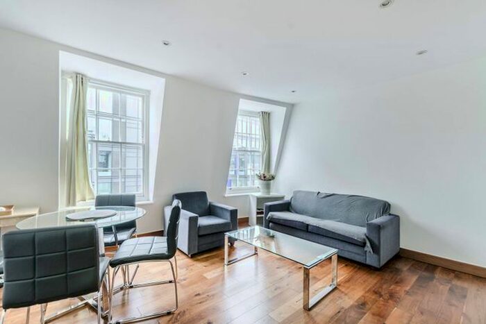 2 Bedroom Flat To Rent In Bedford Row, Holborn, London, WC1R