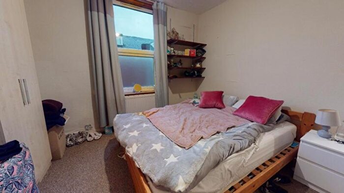 1 Bedroom Terraced House To Rent In Thornville Avenue, Hyde Park, Leeds, LS6