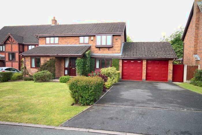 4 Bedroom Detached House For Sale In Mitchell Rise, Yarnfield, ST15