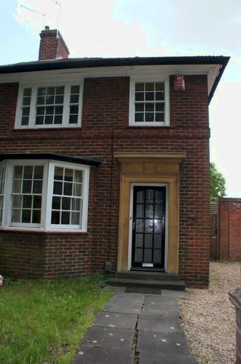 4 Bedroom Semi-Detached House To Rent In Morrell Avenue, Hmo Ready Sharers, OX4