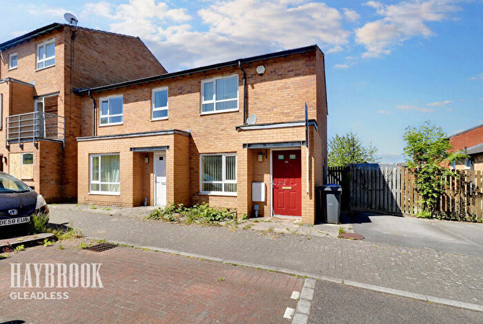 2 Bedroom Semi-Detached House For Sale In Park Grange Rise, Sheffield, S2
