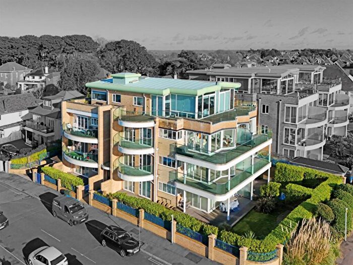 2 Bedroom Flat To Rent In Montague Road, Boscombe Manor, Bournemouth, BH5