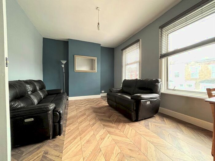 1 Bedroom Flat To Rent In Elsden Road, London, N17