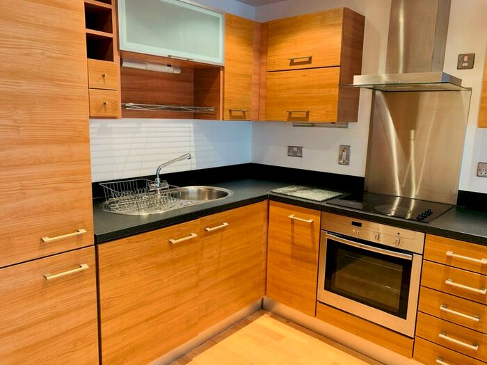 1 Bedroom Flat To Rent In Cartier House, The Boulevard, Leeds, West Yorkshire, Uk, LS10