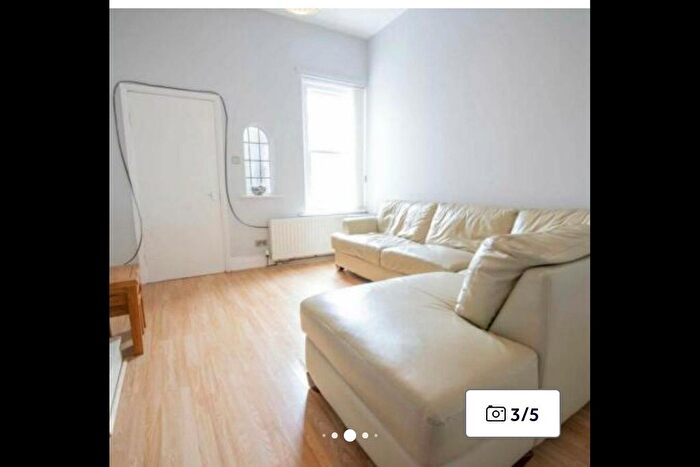2 Bedroom Flat To Rent In Bayswater Road, Jesmond, Newcastle Upon Tyne, NE2