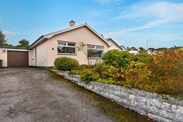 3 Bedroom Detached Bungalow For Sale In May Gardens, Lanner, Redruth, TR16