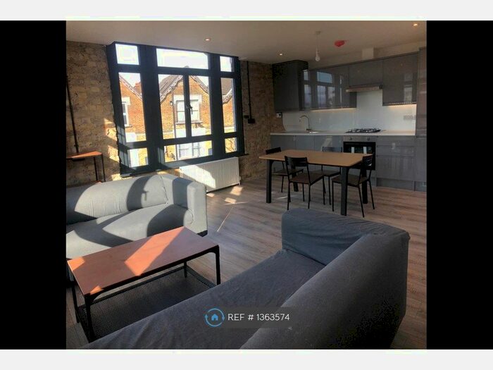 1 Bedroom Flat To Rent In West Green Road, London, N15