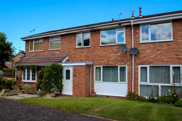 3 Bedroom Terraced House To Rent In Woodside, BS24