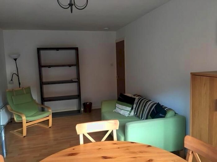 1 Bedroom Flat To Rent In West Powburn, Newington, Edinburgh, EH9
