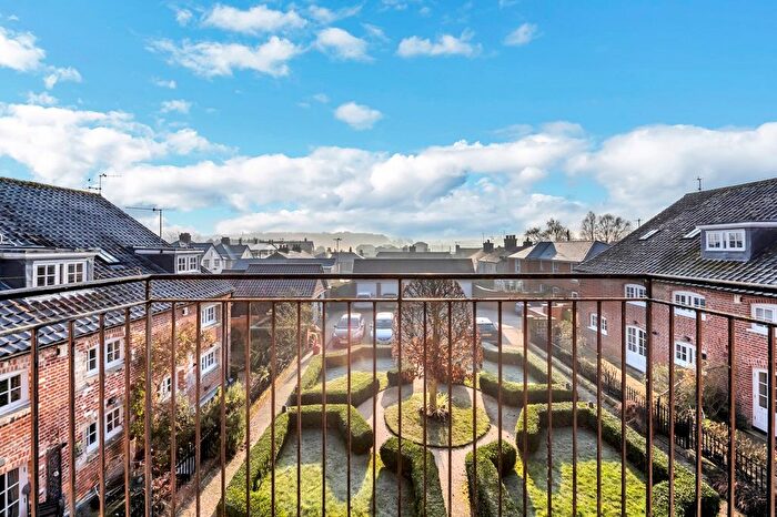 4 Bedroom Semi-Detached House For Sale In Crown Place, Woodbridge, IP12