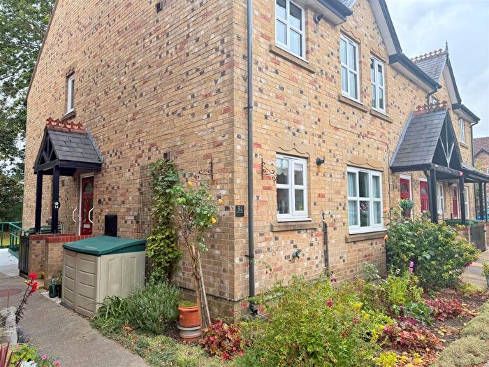 2 Bedroom Apartment For Sale In John Gray Court, Willerby, HU10