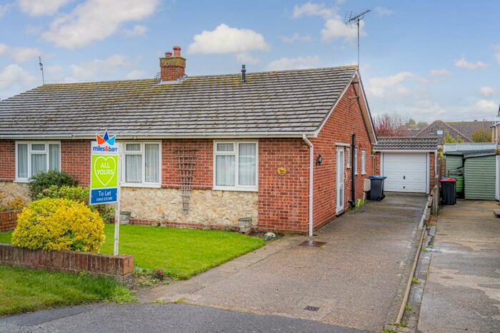 2 Bedroom Bungalow To Rent In Salisbury Road, Whitstable, CT5