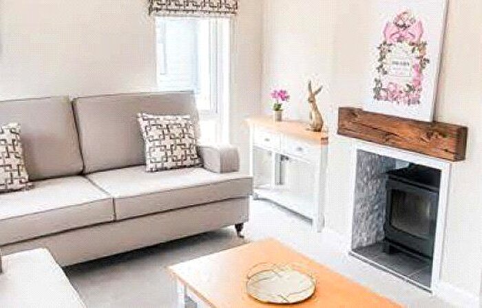 2 Bedroom Mobile/park Home For Sale In Hawkswood Road, Downham, Billericay, Essex, CM11