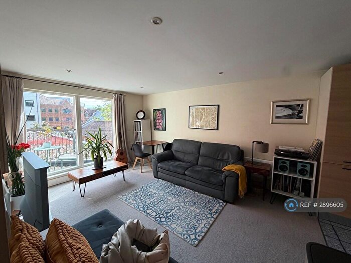 1 Bedroom Flat To Rent In Capitol Square, Epsom, KT17