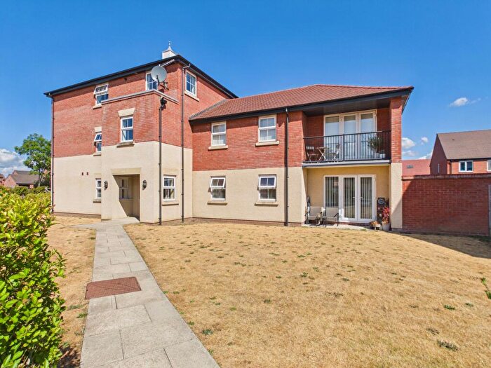 2 Bedroom Apartment For Sale In Hadleigh Court, Boulton Moor, DE24