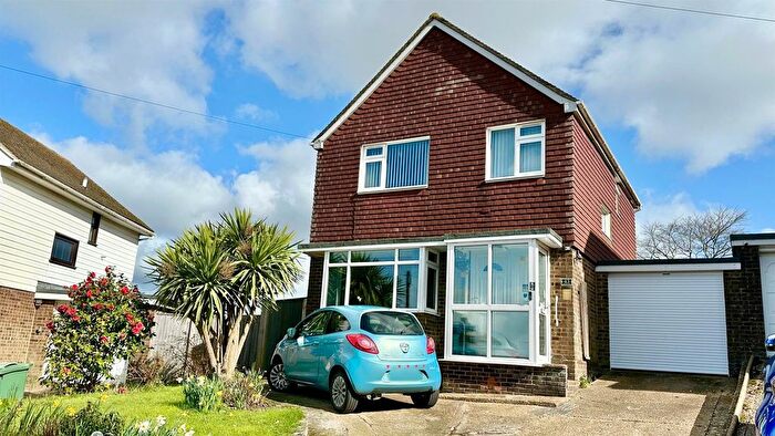 3 Bedroom Detached House For Sale In Austen Way, Hastings, TN35