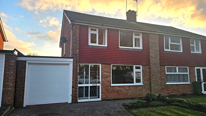 3 Bedroom Semi Detached House To Rent In Hobill Close, Leicester, LE3