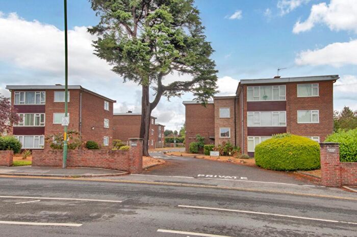 2 Bedroom Apartment For Sale In Rosedene Court, West Dartford, Kent, DA1