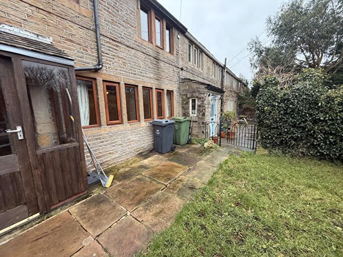 2 Bedroom House To Rent In The Hollow, Meltham, Holmfirth, HD9